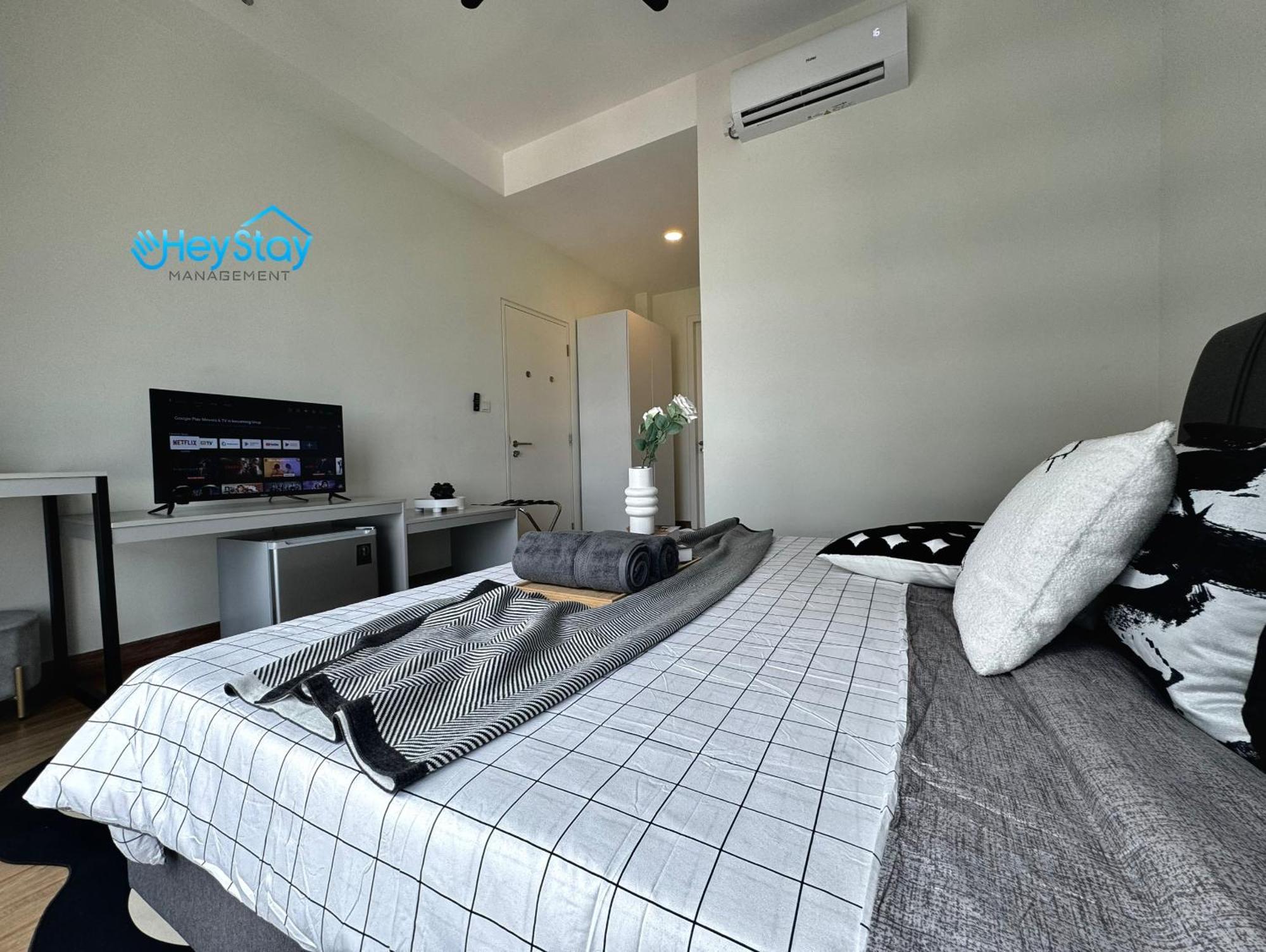 The Apple Residence By Heystay Management Malacca Екстер'єр фото